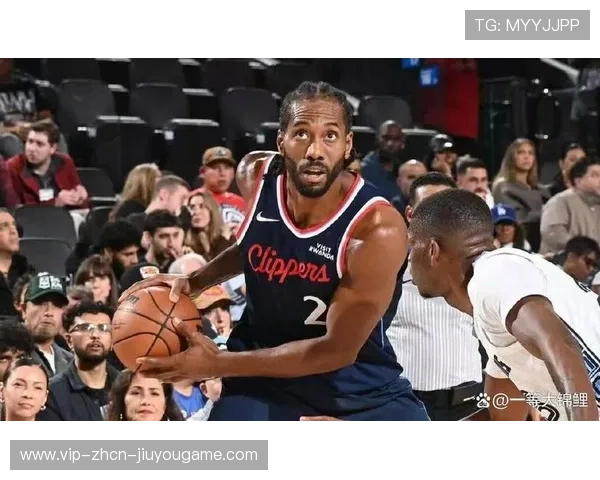 快船冲击季后赛,伦纳德三分命中率飙升,球队战绩大幅提升 快船冲击季后赛,伦纳德三分命中率飙升,球队战绩大幅提升